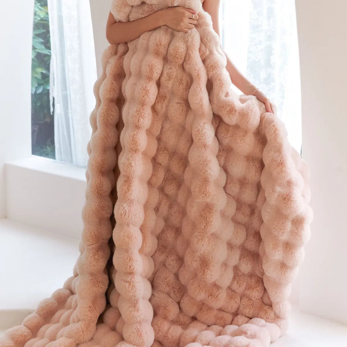 Plush Polyester Comfort Blanket