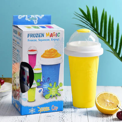 Smoothie Maker Cup with Brush and Straw